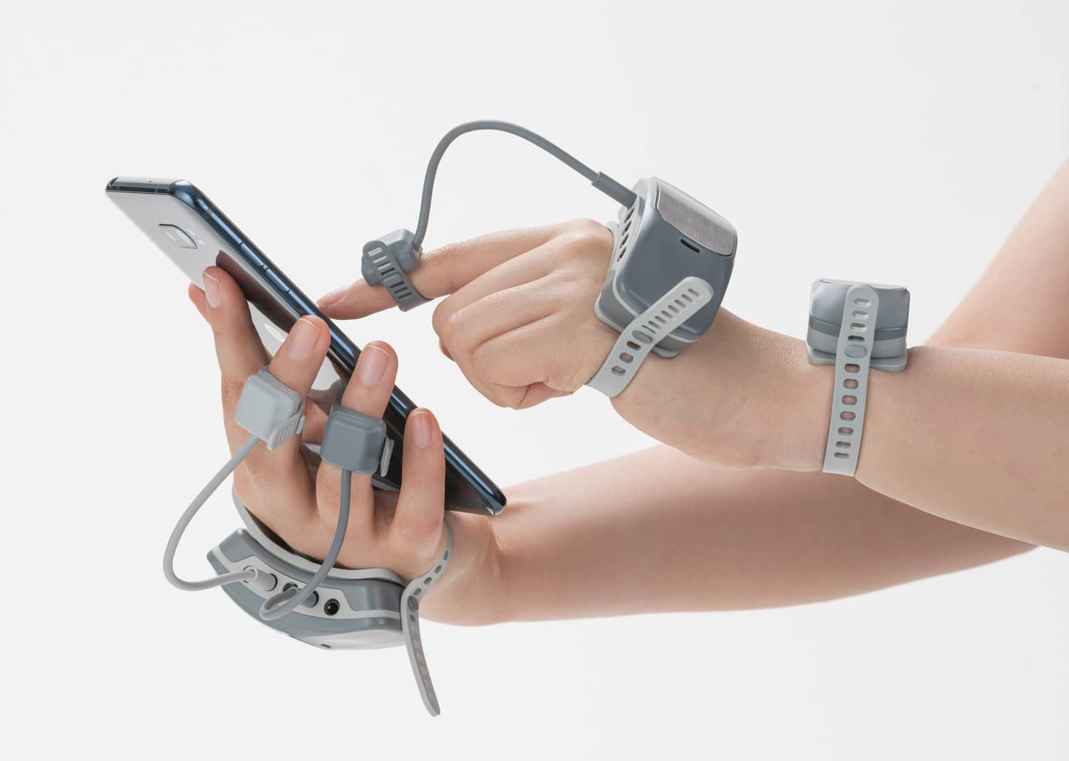 Manovivo: A Smart Glove