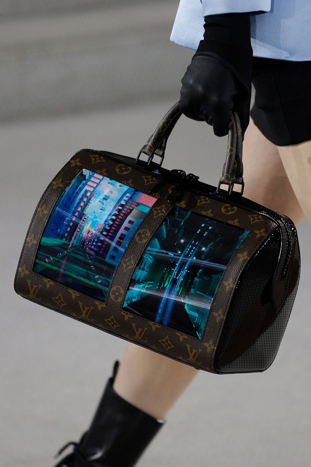 Chroma key from @louisvuitton. A new bag from @NicolasGhesquiere's