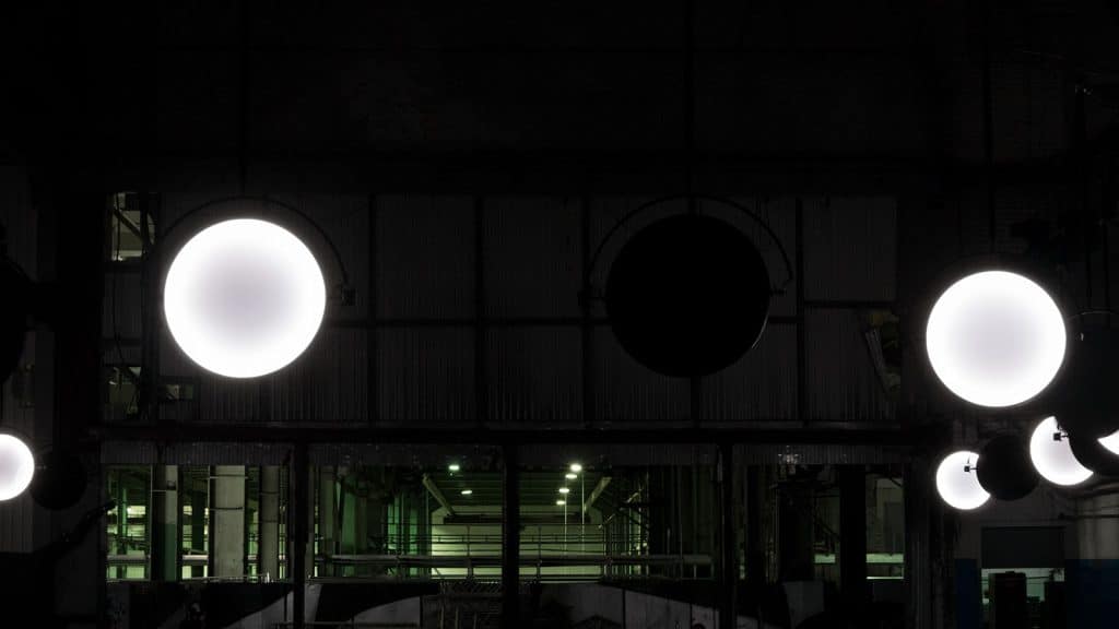 Duel, A Kinetic Light Installation By VOLNA