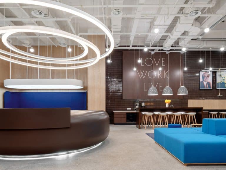 SOHO 3Q WuJiaoChang: A Vivid Coworking Space By Ippolito Fleitz Group SOHO 3Q WuJiaoChang By Ippolito Fleitz Group