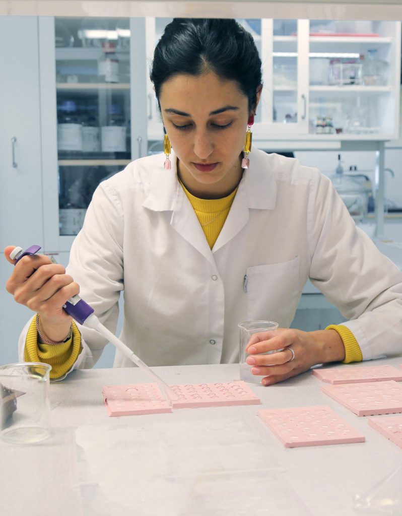 Elissa Brunato Creates Bio Iridescent Sequin With A Waste-Free Process