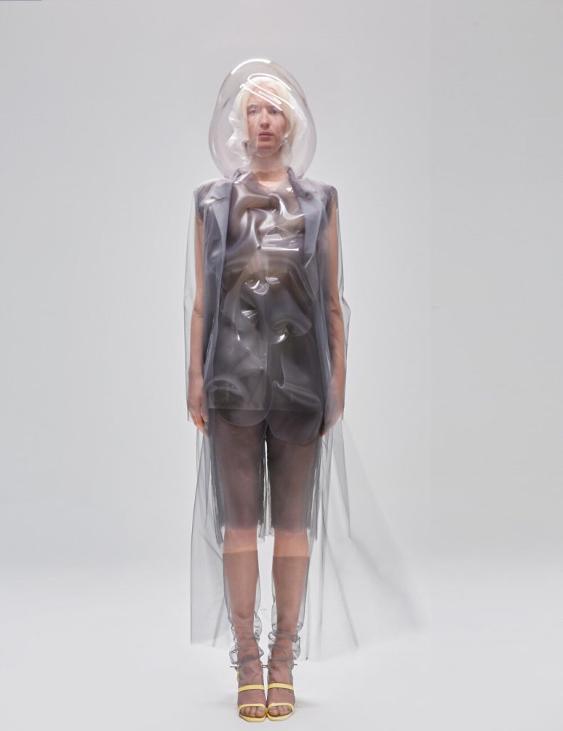 Ying Gao Unveils Robotic Clothing 