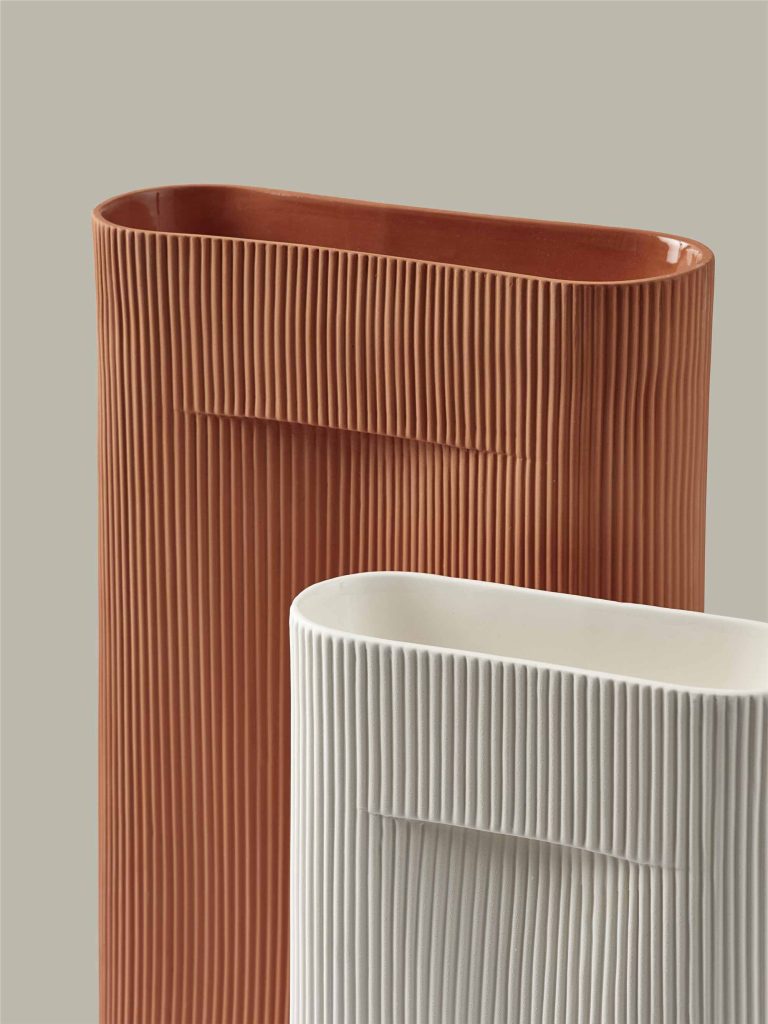 Studio Kaksikko Designs Ridge Vase With Vertical Lines
