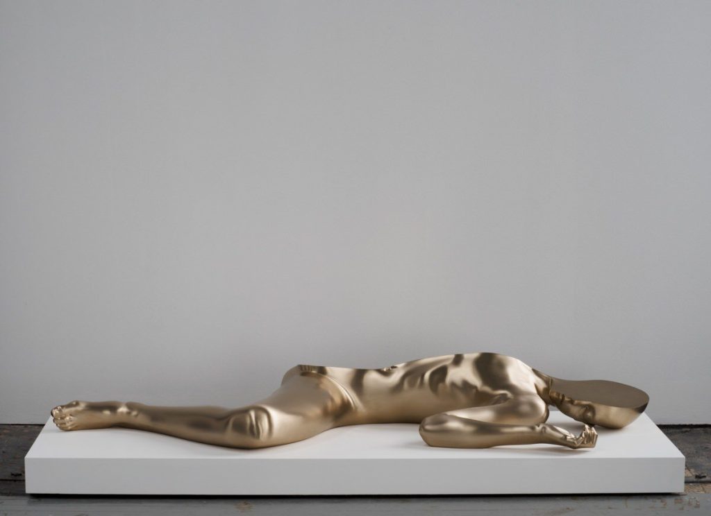 Anders Krisár Sculpts Gripping Imagery Of Bodily Beauty