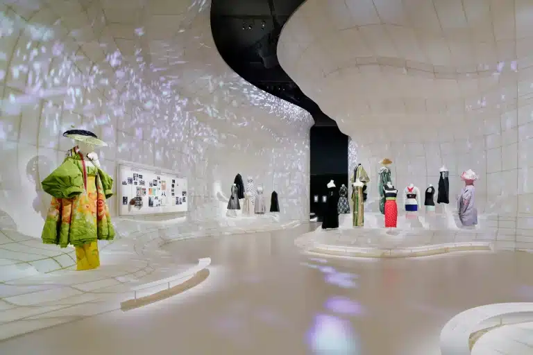 Christian Dior: Designer of Dreams, the exhibition at MOT designed by OMA/Shohei Shigematsu
