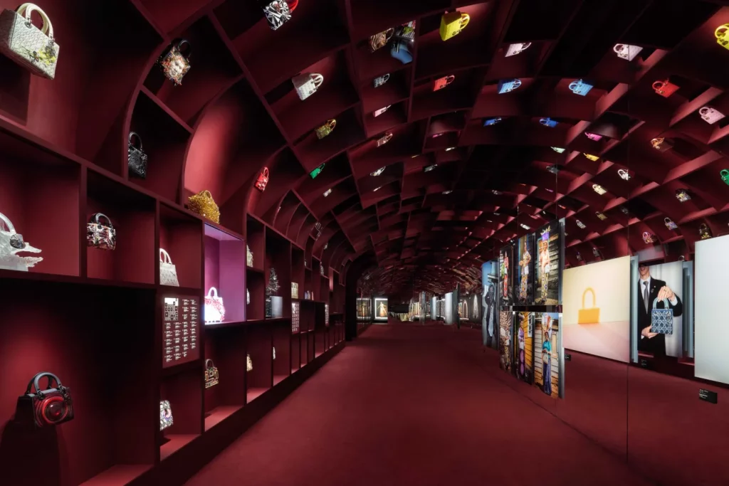 Christian Dior: Designer of Dreams, the exhibition at MOT designed by  OMA/Shohei Shigematsu