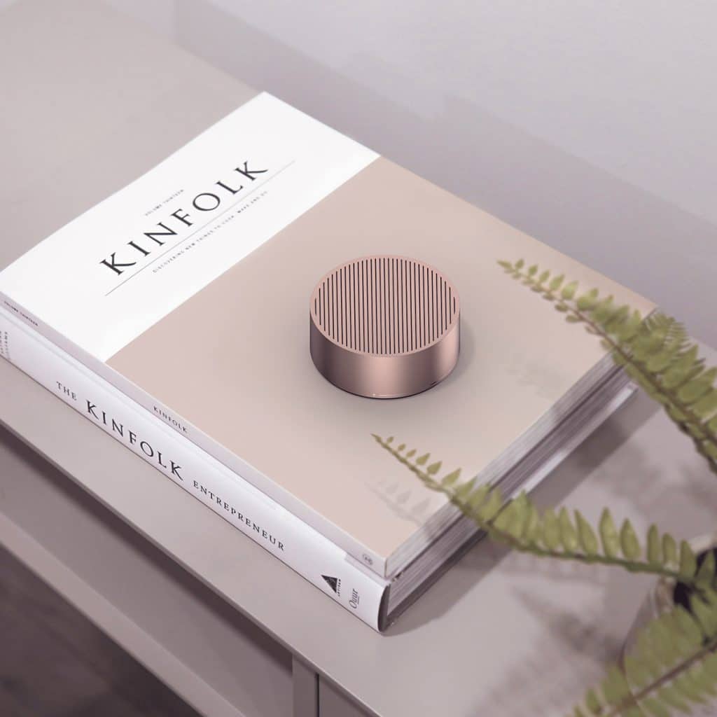 Introducing the Lunar Wireless Speaker: Fusion of Minimalism and Functionality