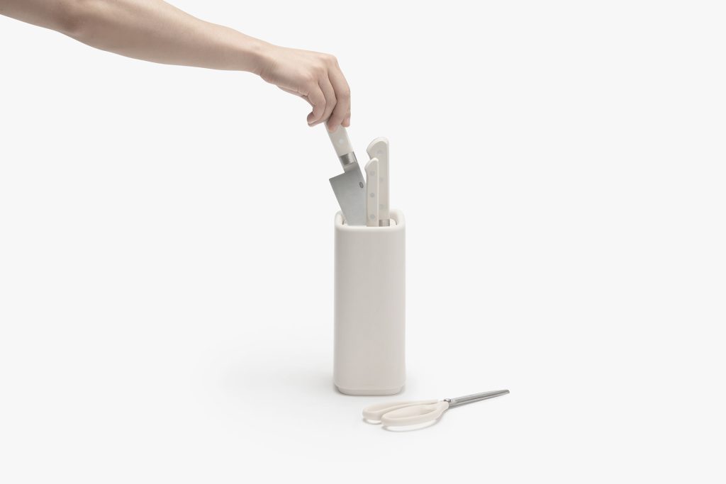 Modori's Compact and Stylish Knife Set for Effortless Korean Cooking