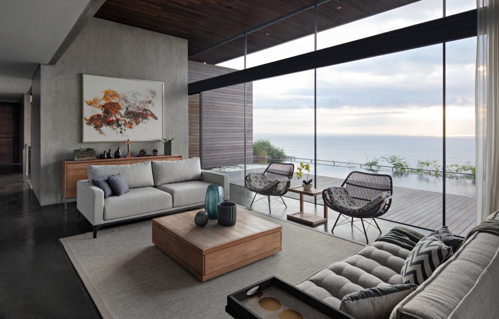 The Hill House: A Tranquil Retreat with Breathtaking Seaside Views