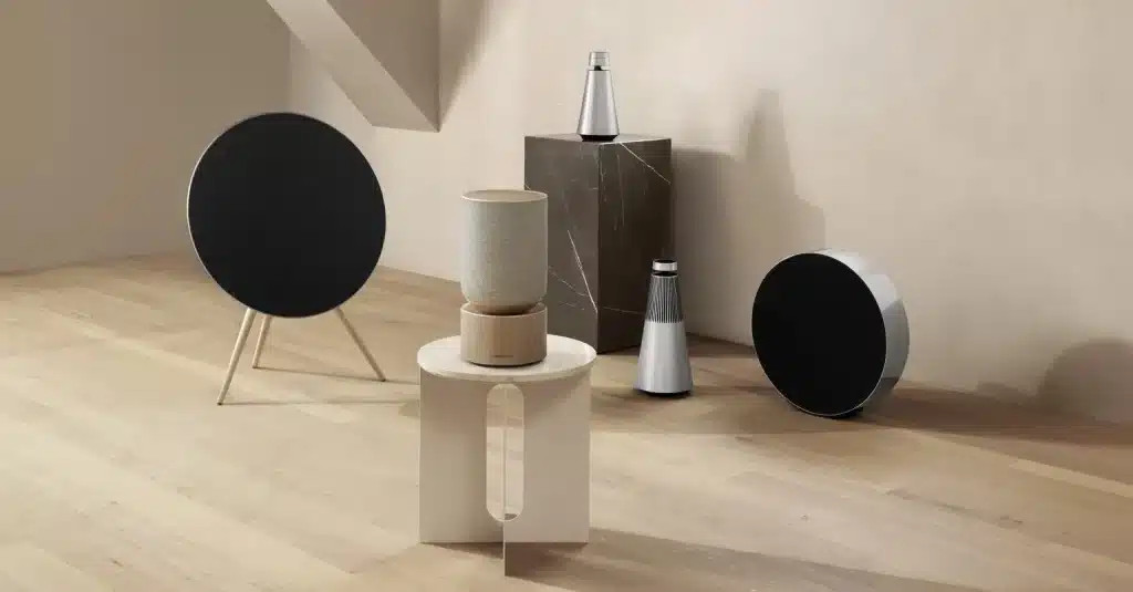 High-end speakers with modern design and advanced audio technology from Visual Atelier 8.