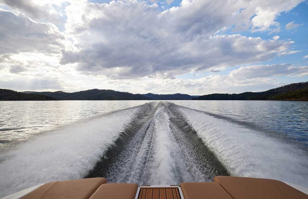 Halcyon: A Modern Marvel Afloat on Lake Eildon, Australia