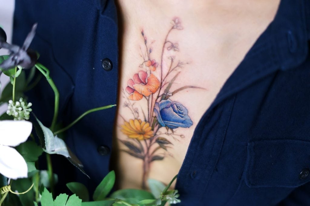 Geunhee's Tattoo Artistry: A Blossoming Tribute to Family Love and Resilience