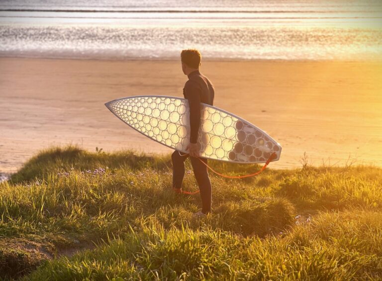 Revolutionizing Surfing: Eco-Friendly 3D-Printed Algae Surfboards Set to Make Waves