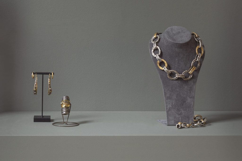 HUNROD GOLD is A Fusion of Tradition and Innovation in Contemporary Jewellery