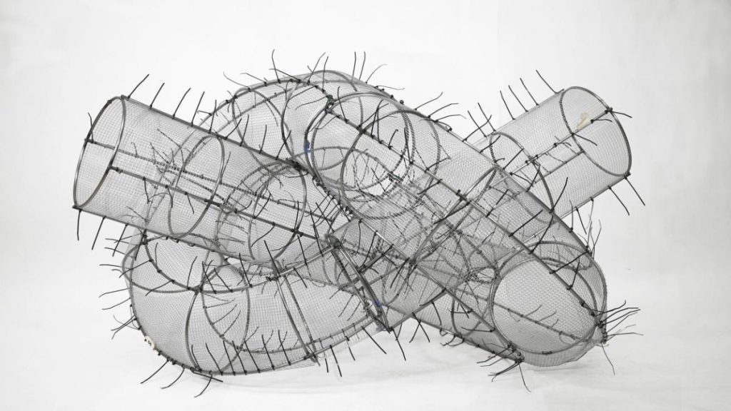Xinyu Zhang is Crafting Contemporary Dialogue Through Sculpture