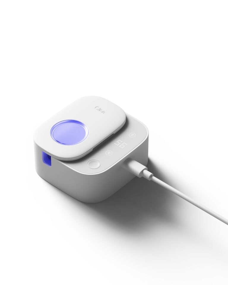 Clea Is The Innovative Portable Toothbrush Sanitizer for a Healthier Oral Care Routine