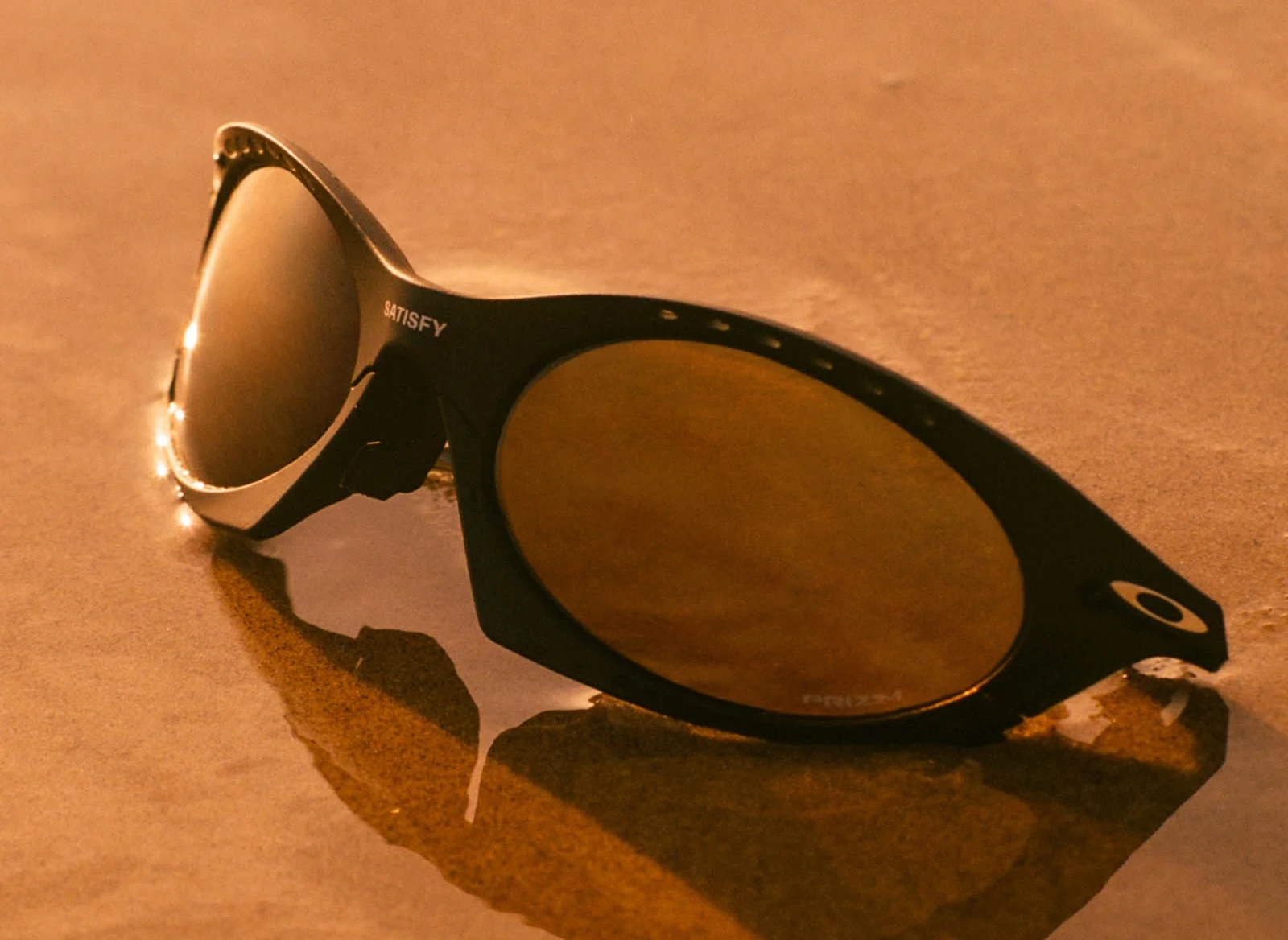 The Oakley Plantaris system exploration meets innovation The Oakley Plantaris system exploration meets innovation