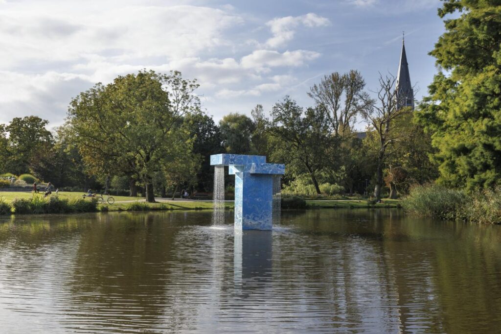 "Vondel Fountain, Stacked": SolidNature And Sabine Marcelis' Monumental Installation