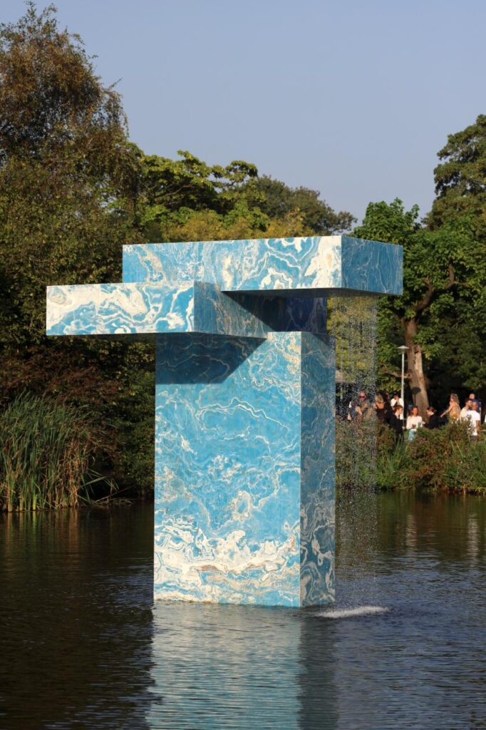 "Vondel Fountain, Stacked": SolidNature And Sabine Marcelis' Monumental Installation