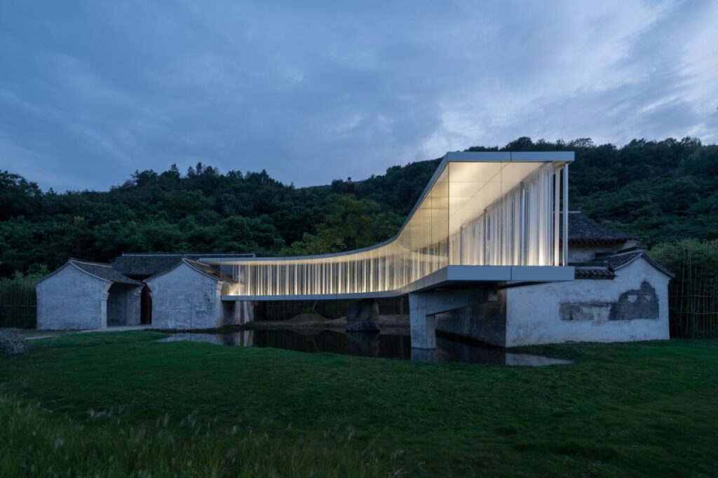 Lakeside Teahouse by Domain Architects, a serene retreat inspired by traditional Chinese aesthetics