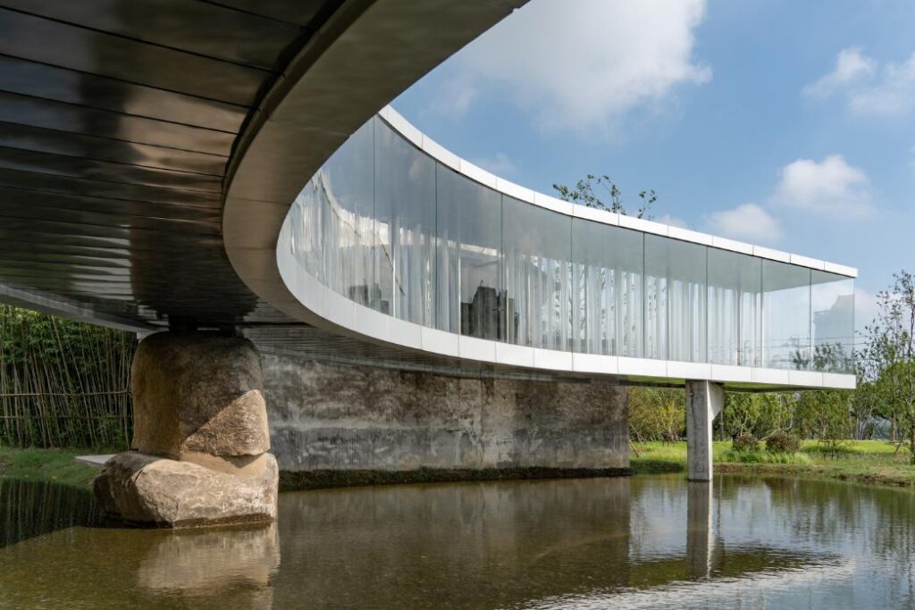 Lakeside Teahouse by Domain Architects, a serene retreat inspired by traditional Chinese aesthetics