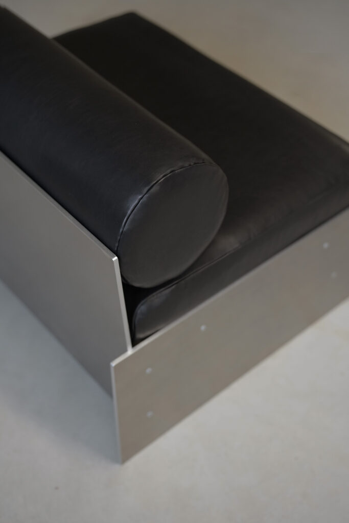 Drone Modular Sofa Chair Jakub Kubica visualatelier8 design 5