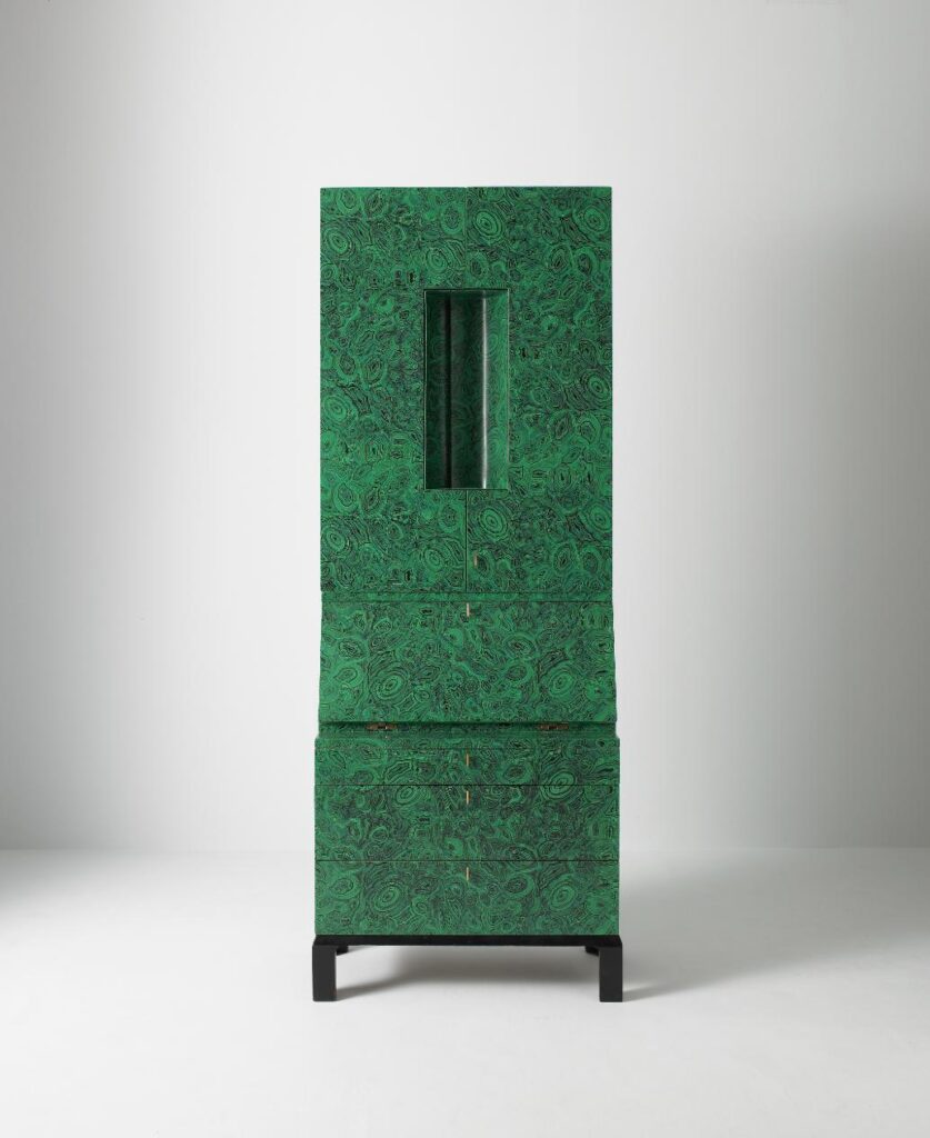 03 GC NILUFAR GALERIE56 LA DOLCE VITA PIERO FORNASETTI MALACHITE TRUMEAU Ph. Filippo Pincolini