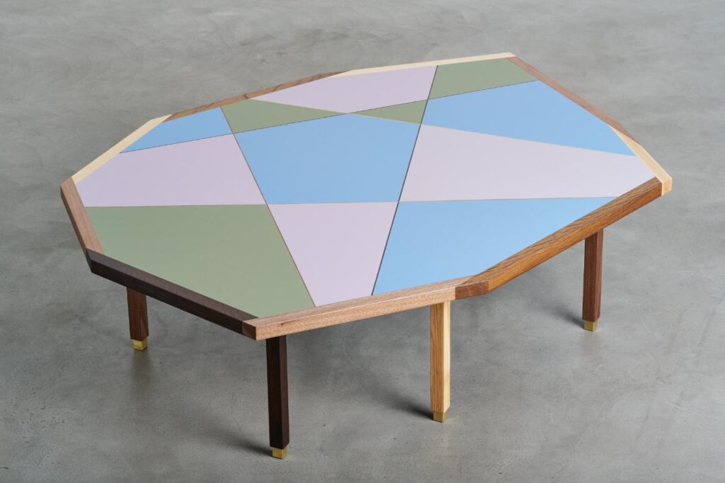 16 GC NILUFAR GALERIE56 LA DOLCE VITA MARTINO GAMPER LOW TABLE OFF SLICED Ph. Filippo Pincolini
