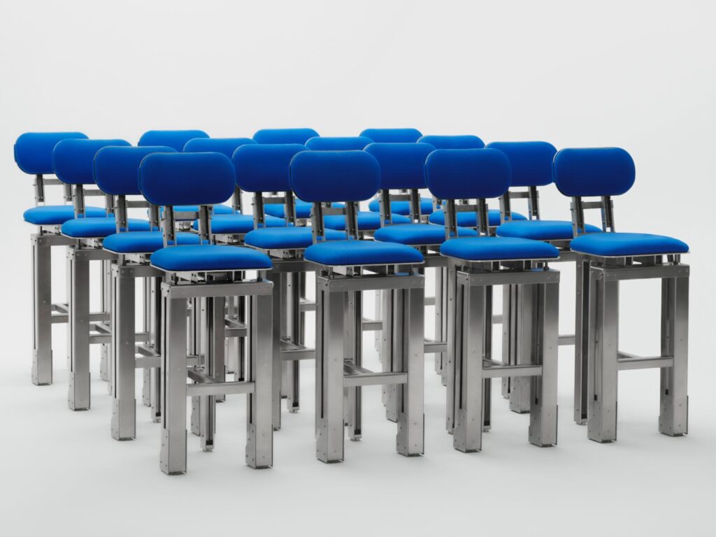 Innovative aluminum chair by yyplusplus for Sala de Despiece