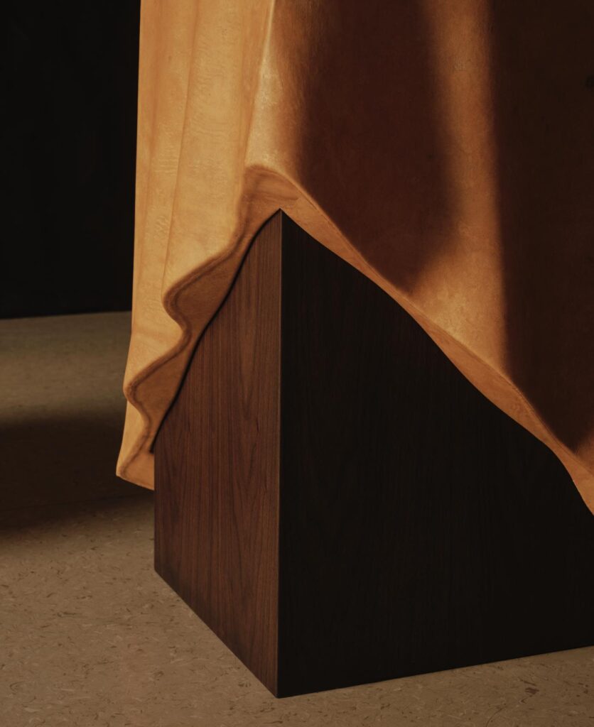 Close-up of draped effect on DUK pedestal