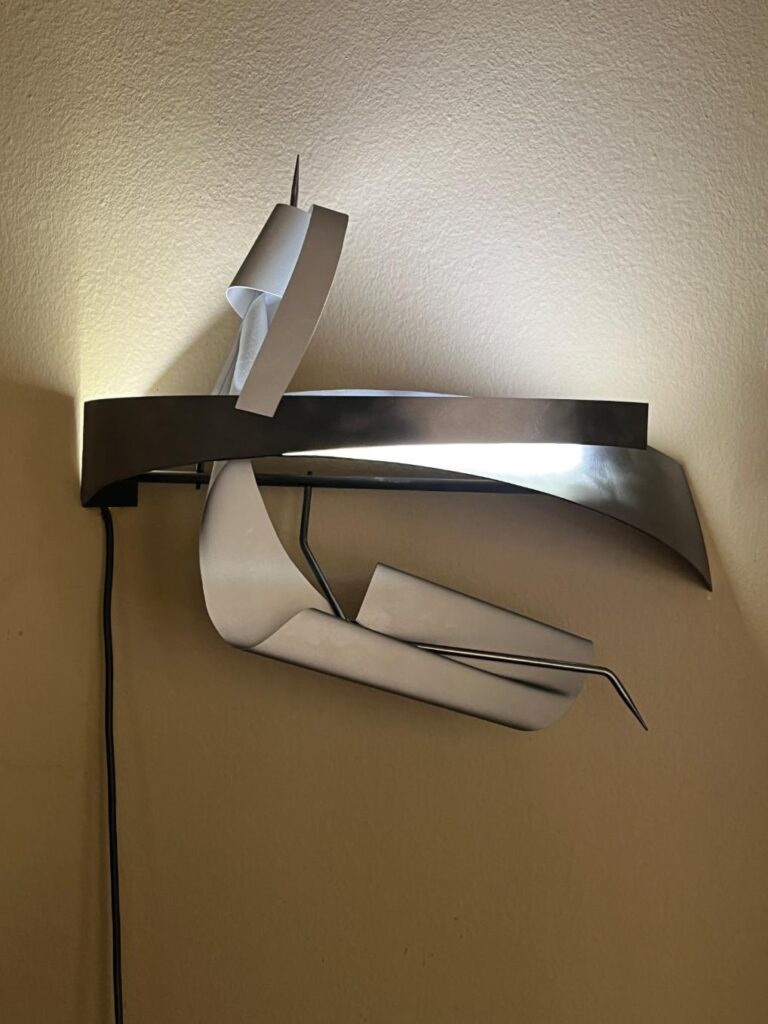 Sculptural lighting from AFALG showing light behavior in transitional areas