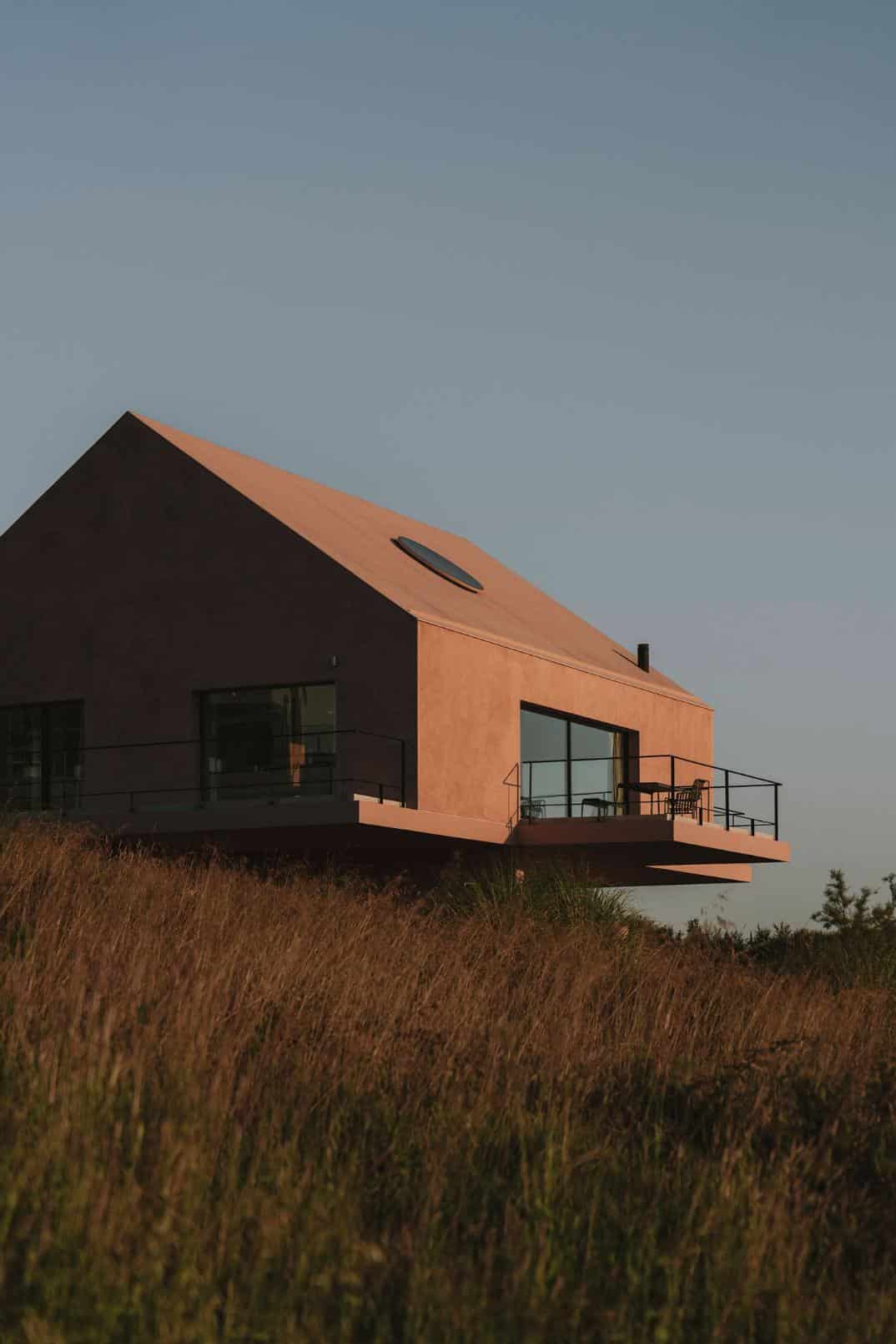EXTRASTUDIO CASAPLAJ 001