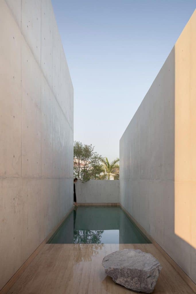 Casa Tao by HW Studio creates architecture of shade and memory -