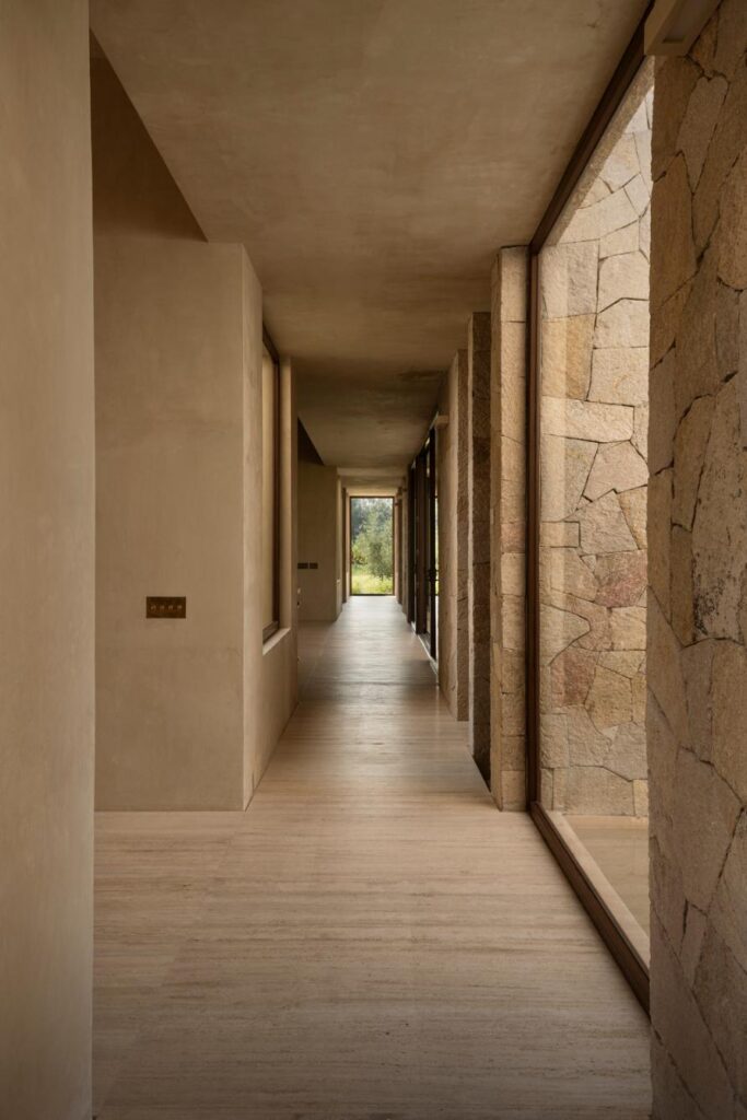 Casa San Francisco by Jorge Garibay Architects connects architecture and time -