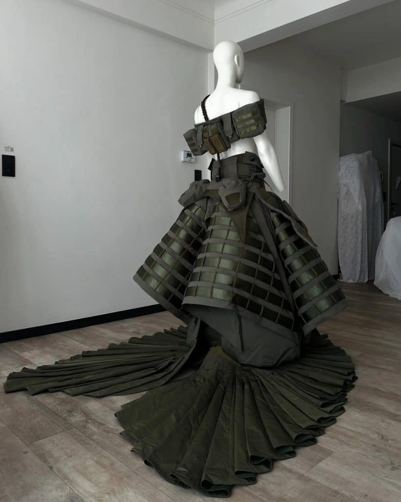 Aojierou military wedding dress