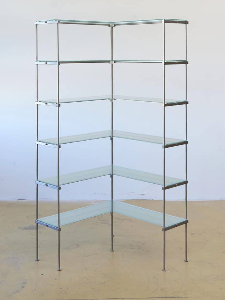 The shelf system featured in an interior project with custom proportions