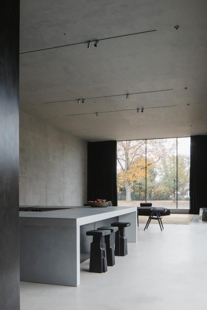 Minimalist Architecture: Villa Mahler by Philipp Architekten -