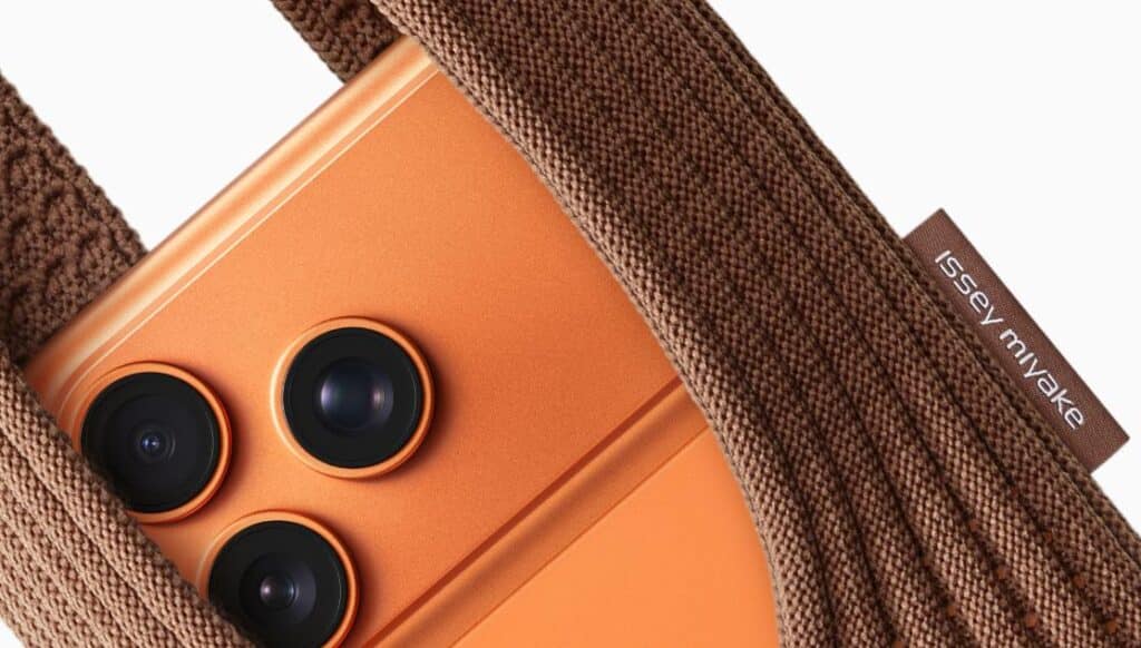 iPhone Pocket: A new wearable accessory from Apple and Issey Miyake -