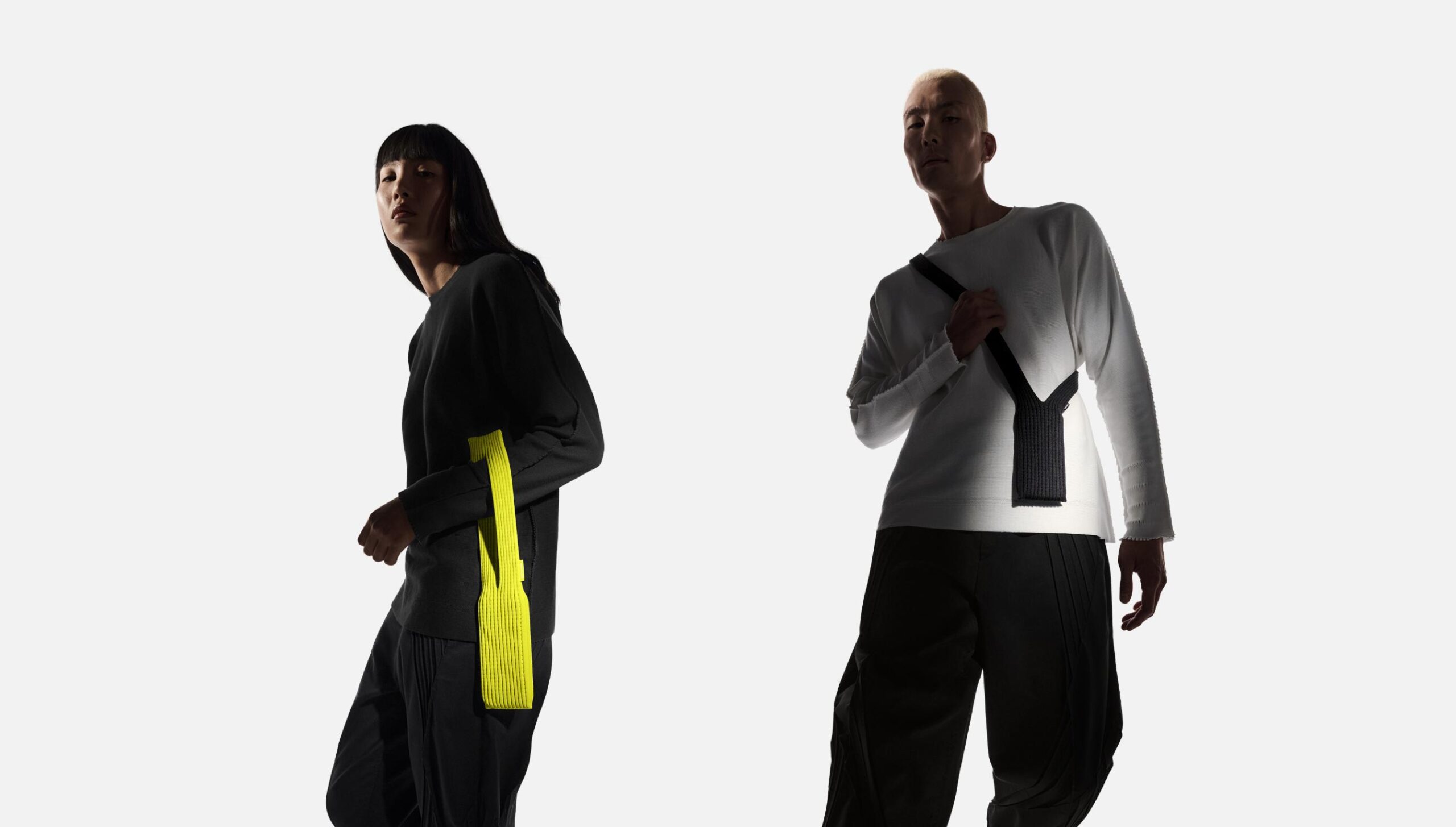 iPhone Pocket: A new wearable accessory from Apple and Issey Miyake