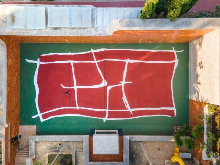 MRKA creates hand drawn tennis court at Casa Axis MRKA creates hand drawn tennis court at Casa Axis