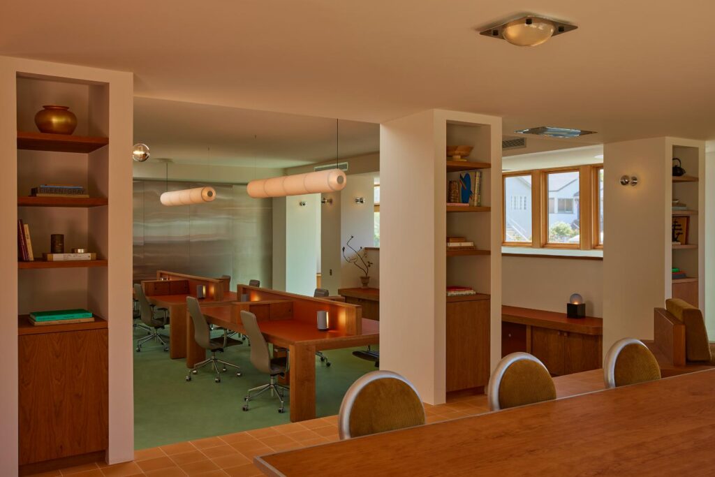 22RE creates a residentially inspired office for Day Job