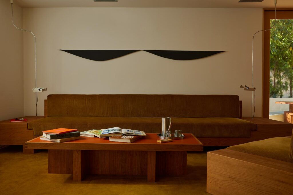 22RE creates a residentially inspired office for Day Job -