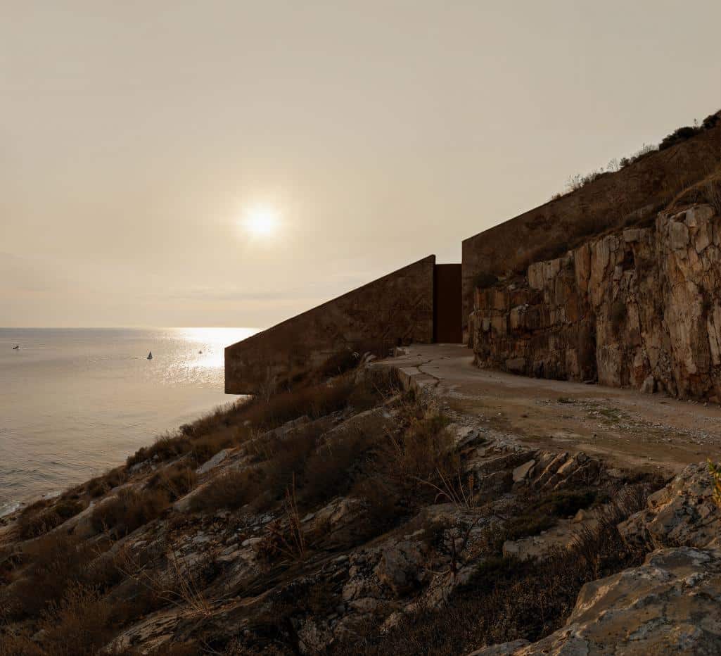 Signature Villa by Oppenheim Architecture rises from the cliffs of Jalë Bay -