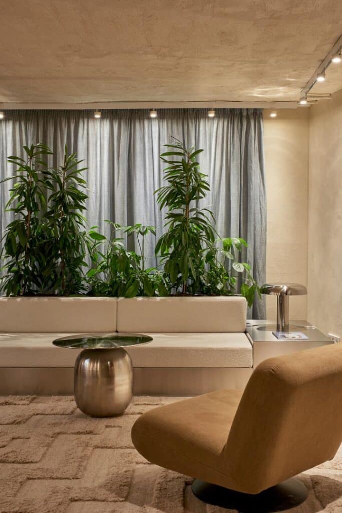 El Departamento creates a refined spatial narrative for HOFF -