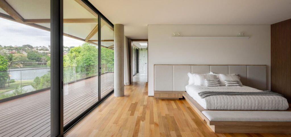 Tangram House by Tetro Architecture opens to lake views in Lagoa Santa -