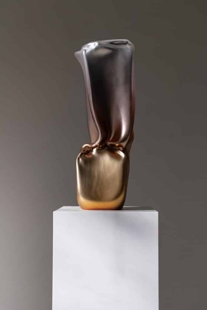 Robert Comploj reframing contemporary glass through controlled distortion