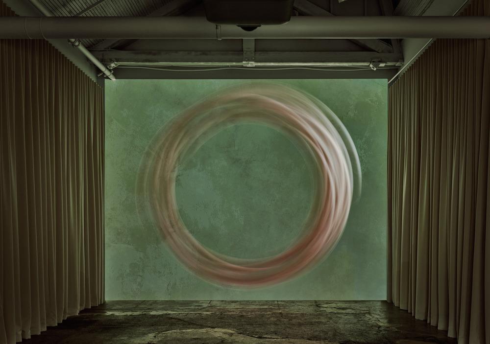 Projection room designed for audiovisual works and intimate events