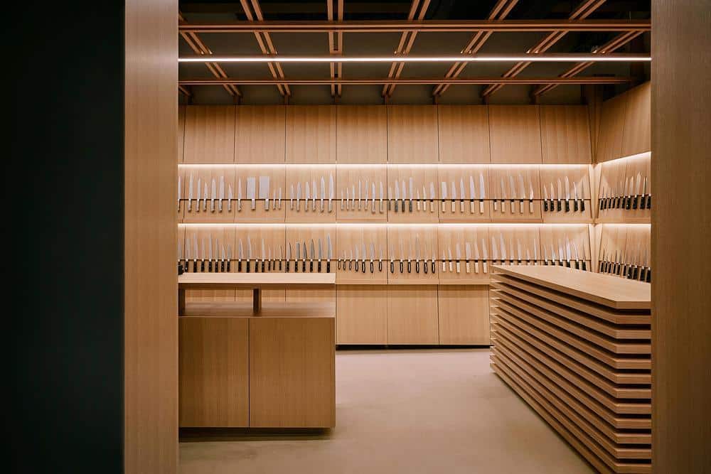 Contemporary Osaka knife gallery integrates craft culture and maintenance -