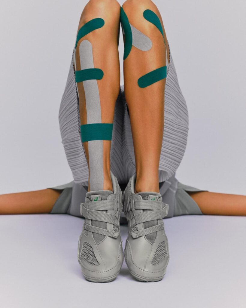 ISSEY MIYAKE FOOT introduces HYPER TAPING™ with ASICS -