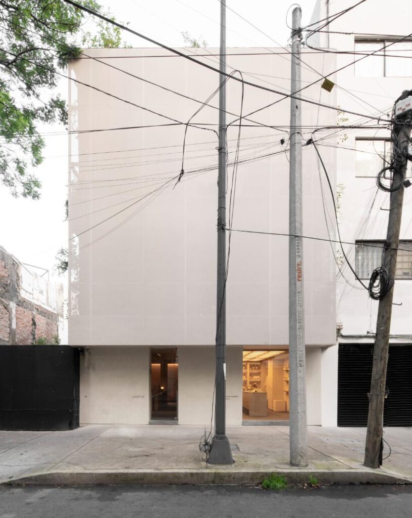 Street view of Lamartine hospitality architecture in Polanco
